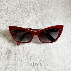 DOLCE & GABBANA D&G Xmas Gift Red Cateye Sunglasses AUTHENTIC NEW IN CASE